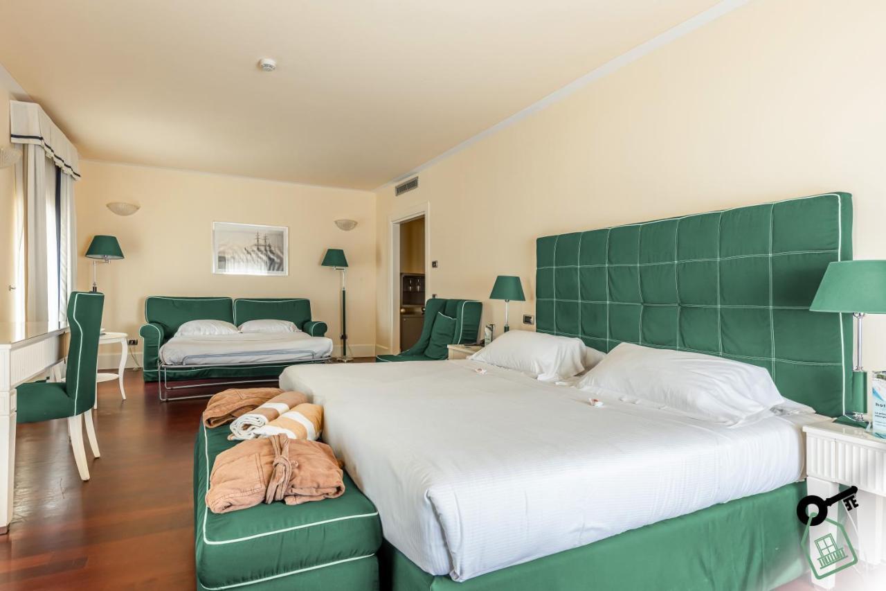 Hotel Rooms ליבורנו מראה חיצוני תמונה